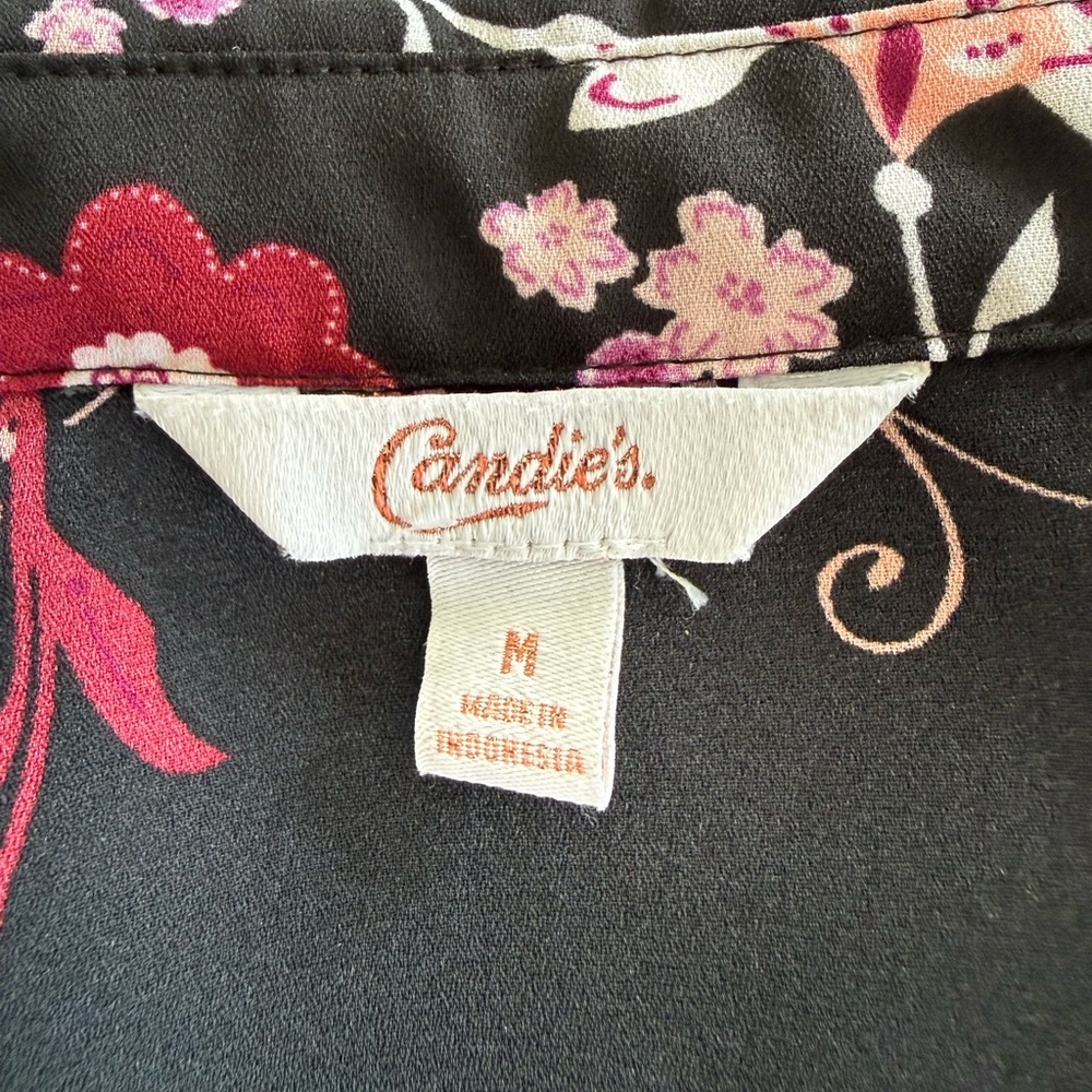 Candie's Black Floral Sleeveless Blouse - Picture 8 of 10